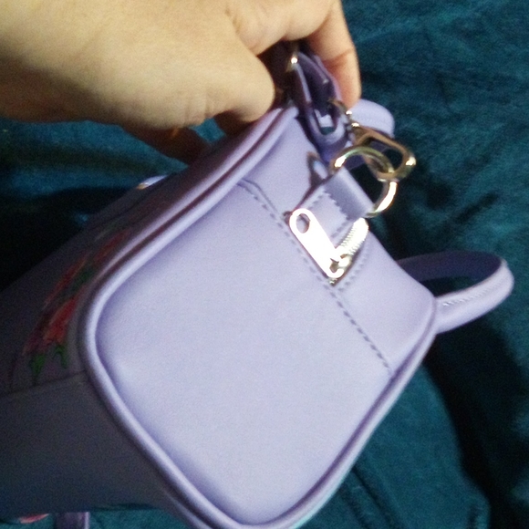 Disney Loungefly Stitch with ducklings 👜 - Picture 5 of 8